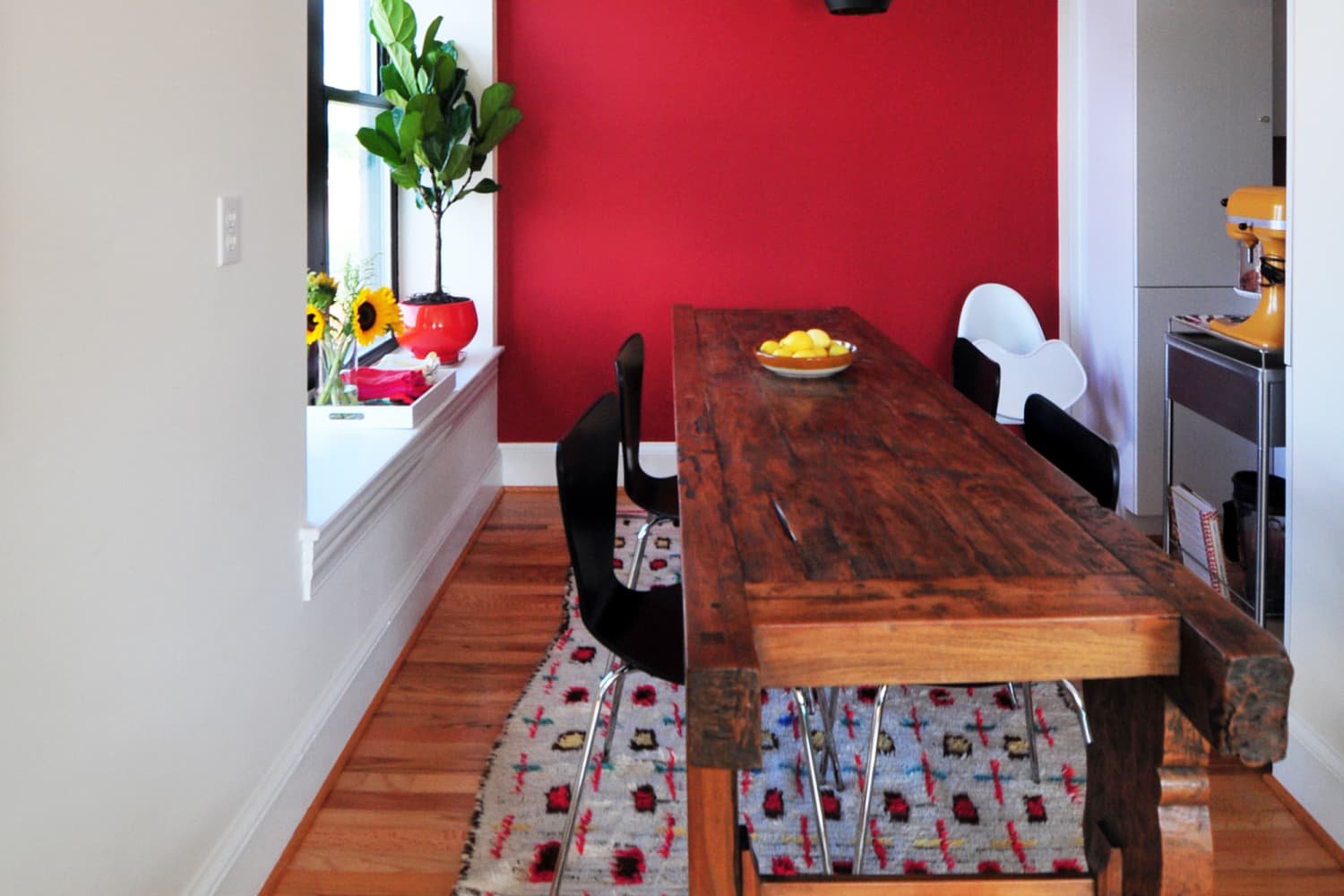 4 Things to Do Now to Get Ahead for the Holidays Apartment Therapy