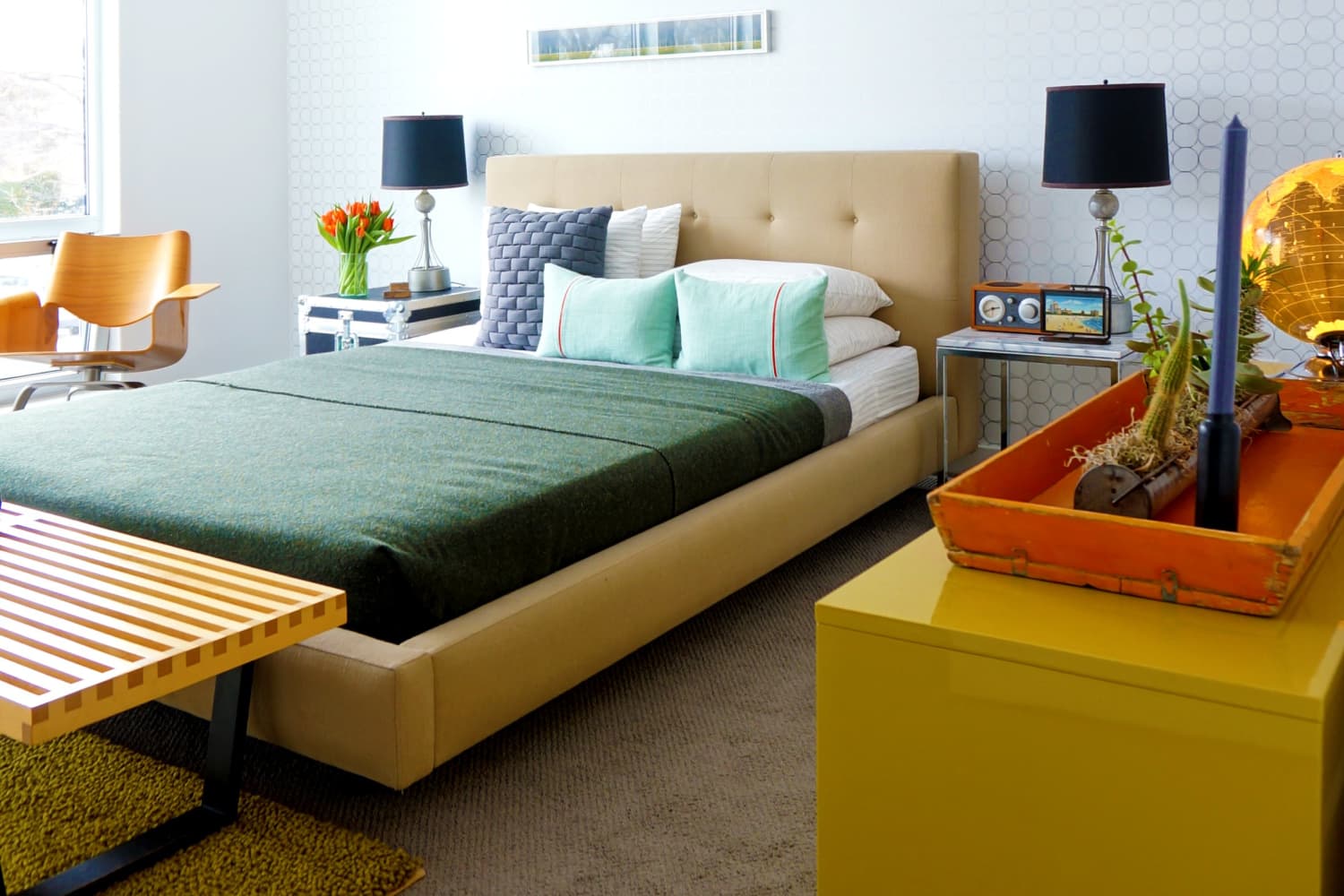 Make it Modern The Clean Crisp Streamlined Bed Apartment Therapy