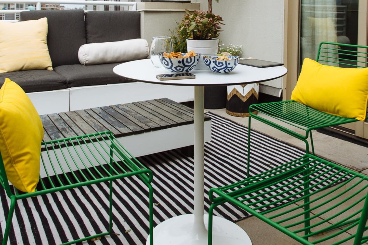 16 Apartment Patio Ideas How to Decorate an Apartment Patio