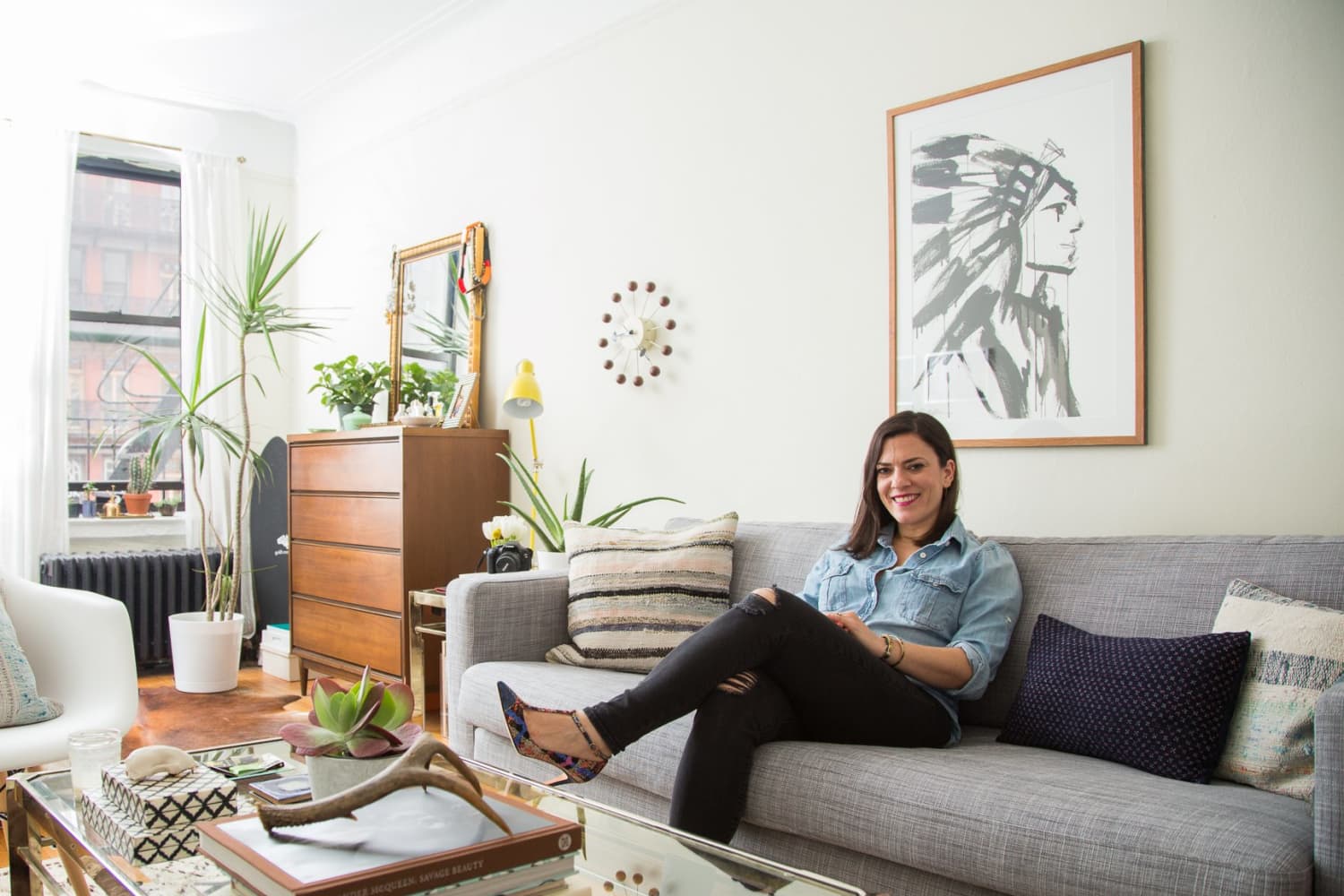 House Tour A Smart, Stylish Studio Apartment Apartment Therapy