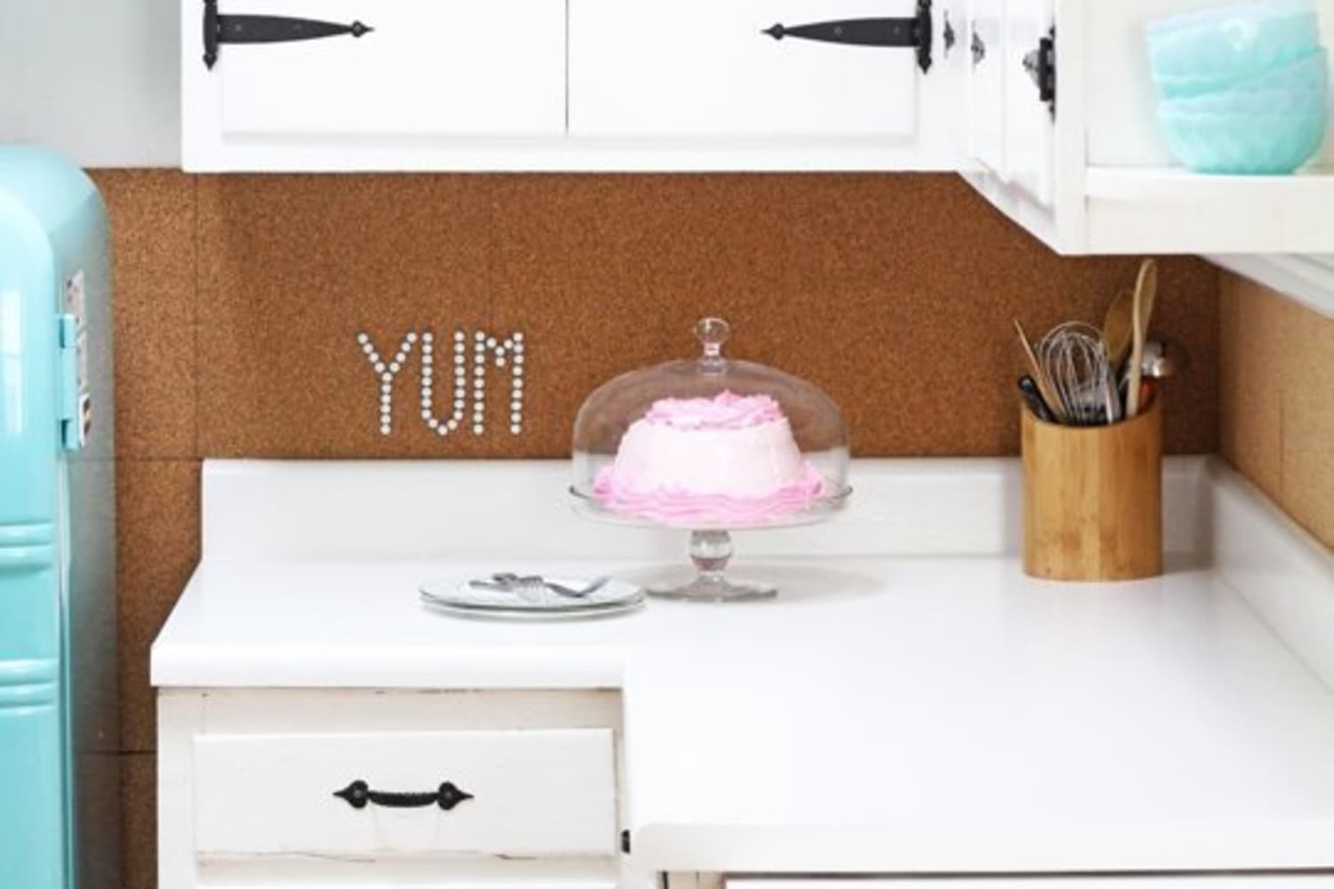 Minimalist Apartment Therapy Countertops 