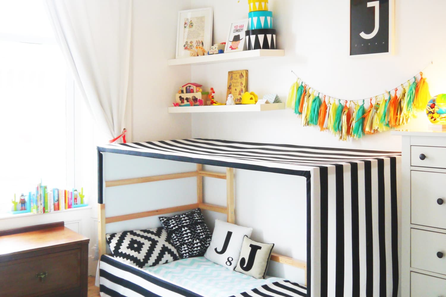 Ideas for Hacking, Tweaking & Customizing the IKEA Kura Bed | Apartment Therapy
