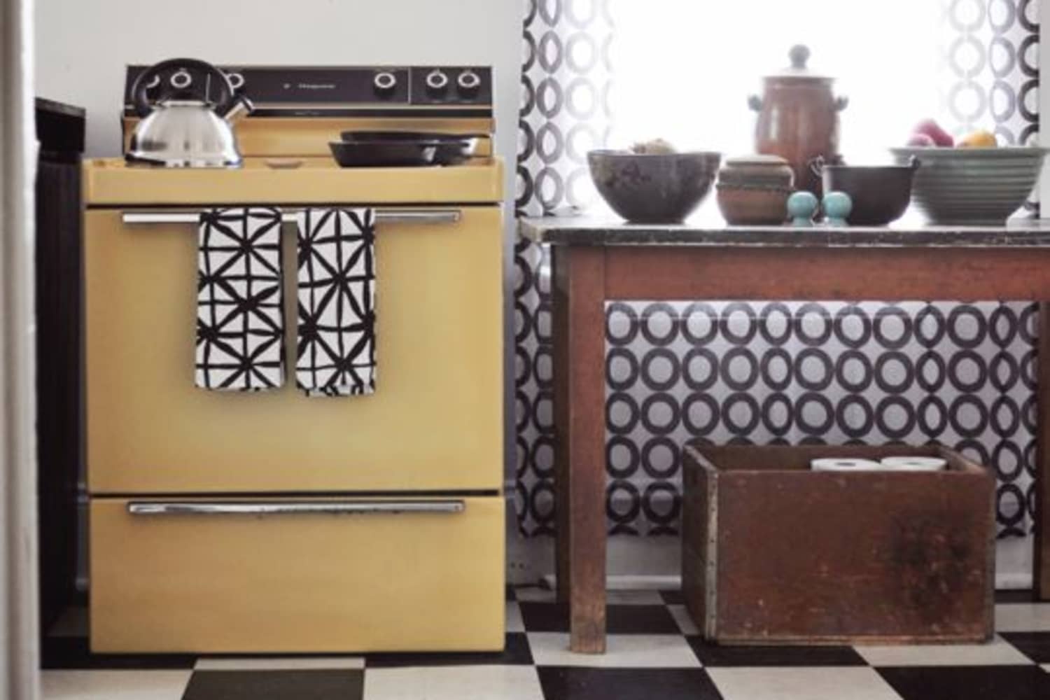 More than 80 Quick Rental Fixes for the Kitchen Apartment Therapy