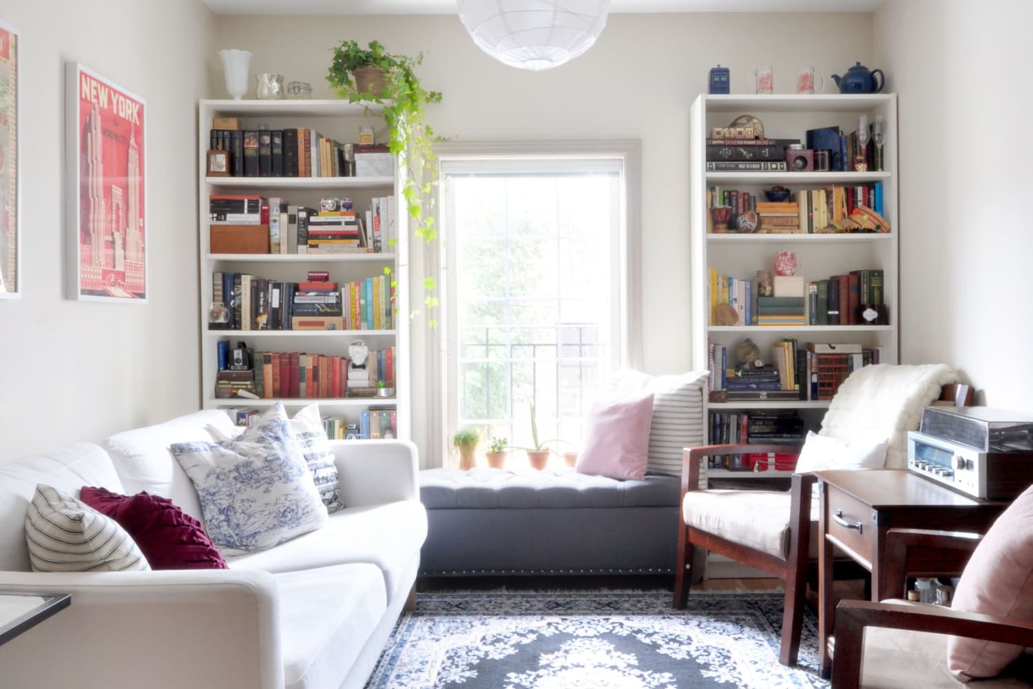 How Many Seats Should Your Living Room Have? Here’s One Rule of Thumb