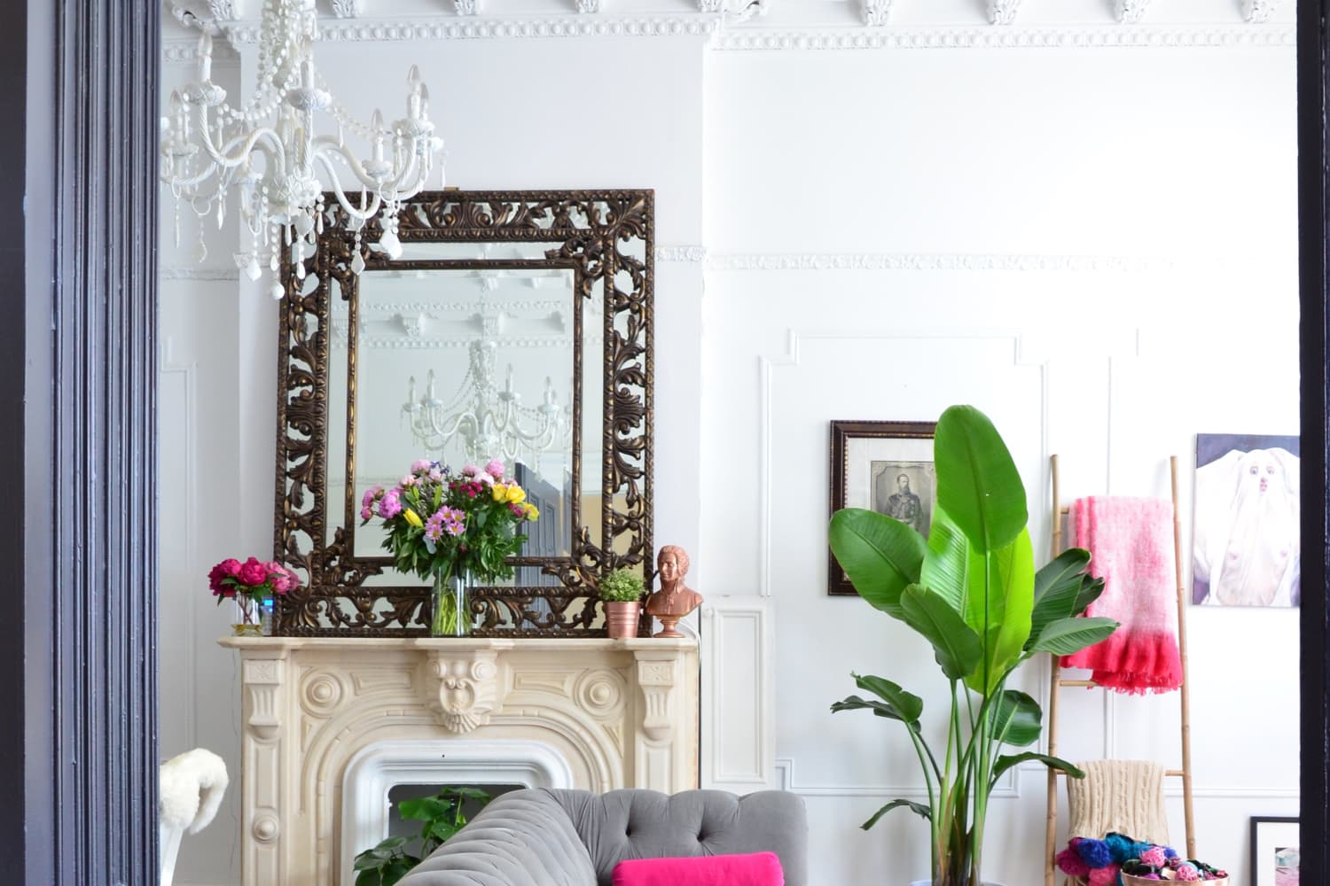 What's the Difference Between a Couch and a Sofa? Apartment Therapy