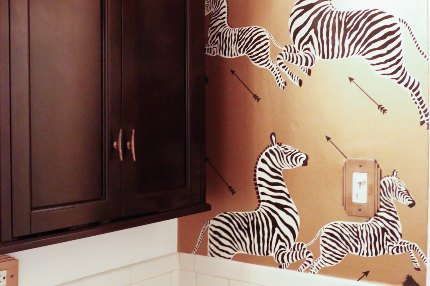 Wonderful Wallpaper in Small Spaces Apartment Therapy