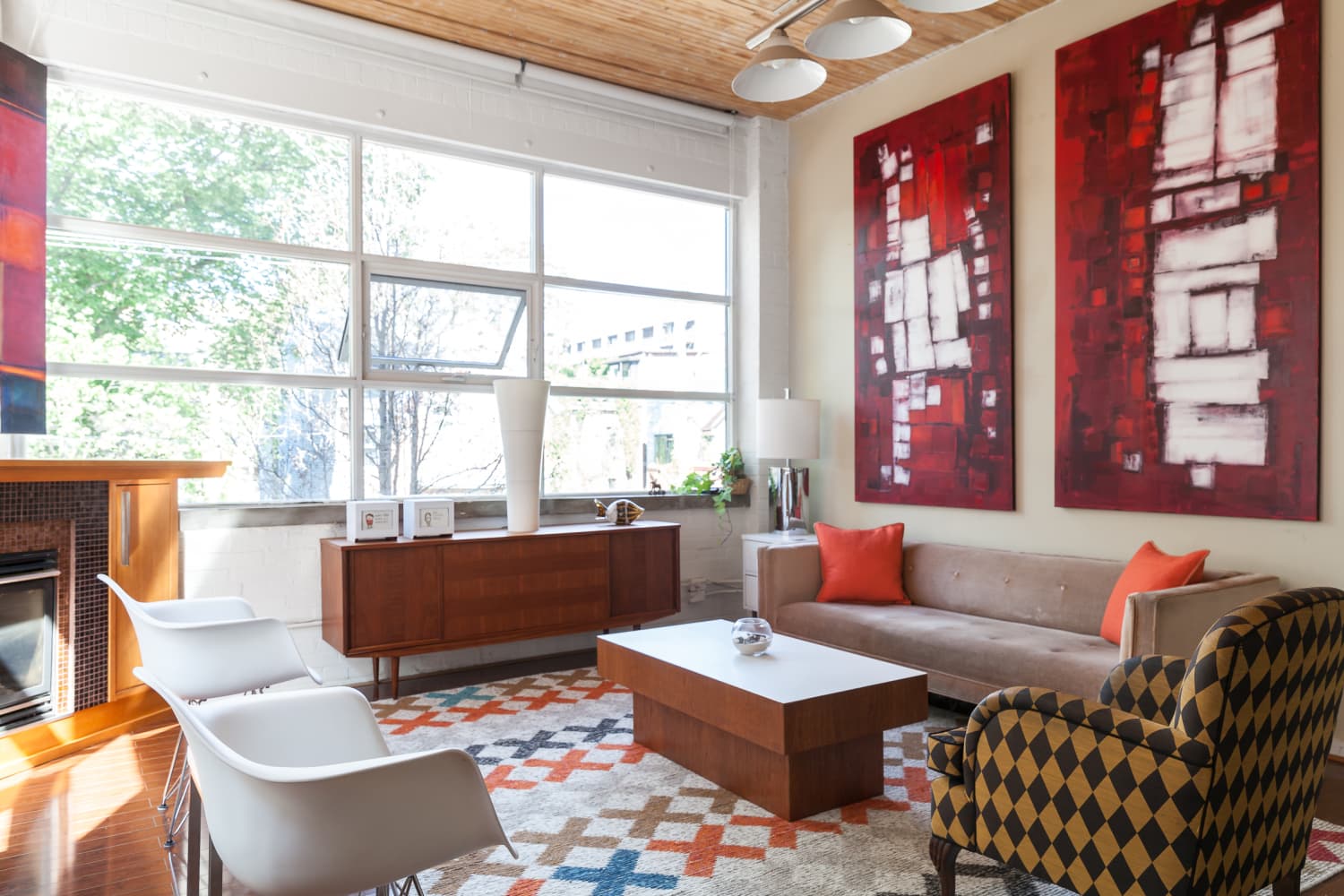 House Tour A Colorful, Creative Toronto Loft Apartment Therapy