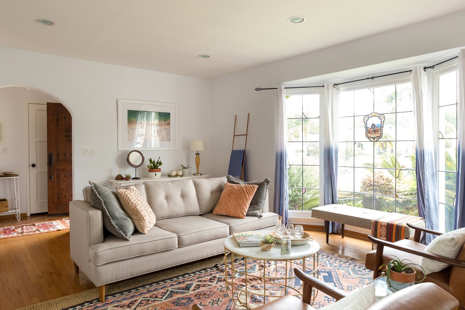 House Tour A Globally Inspired California Bungalow Apartment Therapy