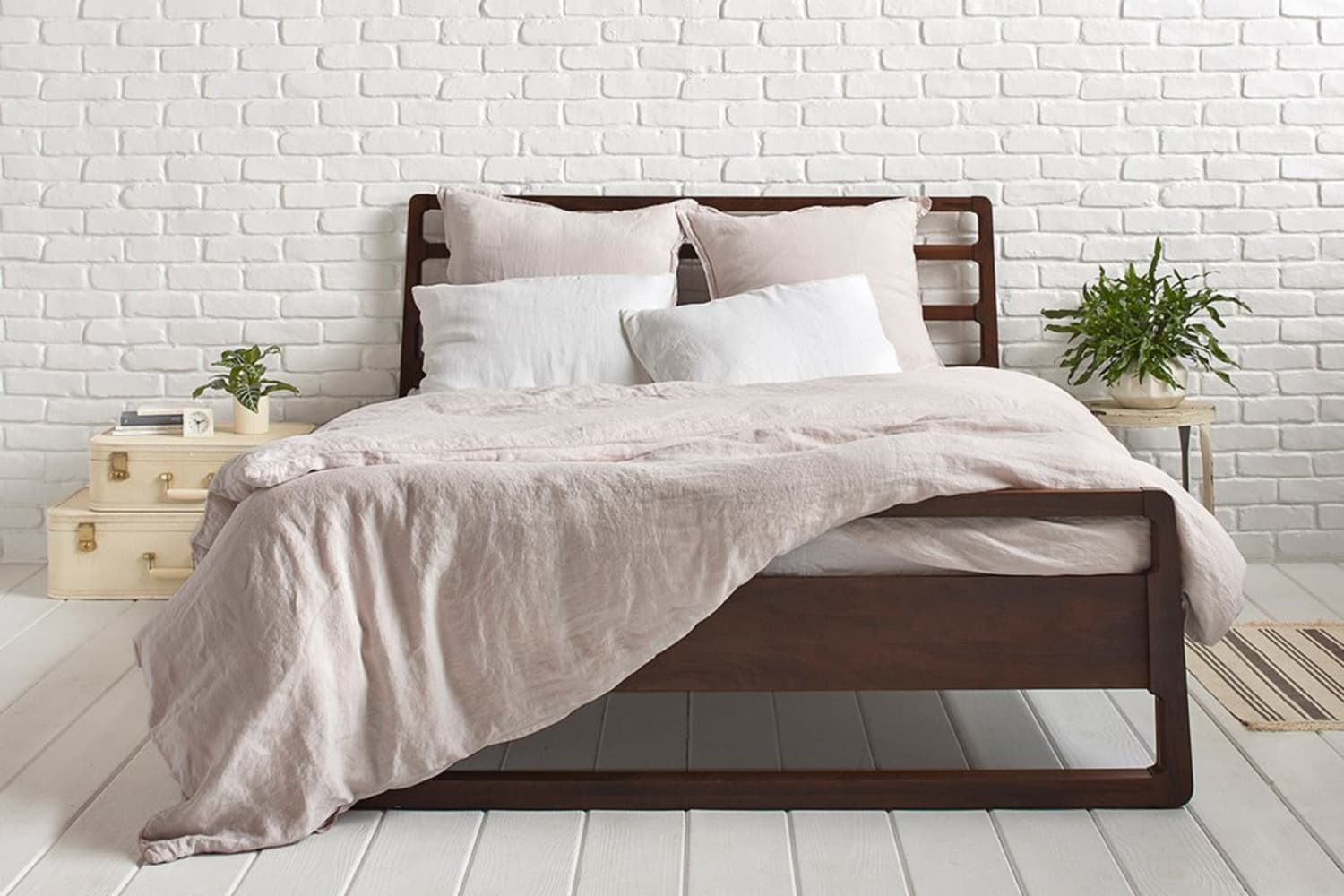 The Best Cotton and Linen Duvet Covers for a Great Night’s Sleep