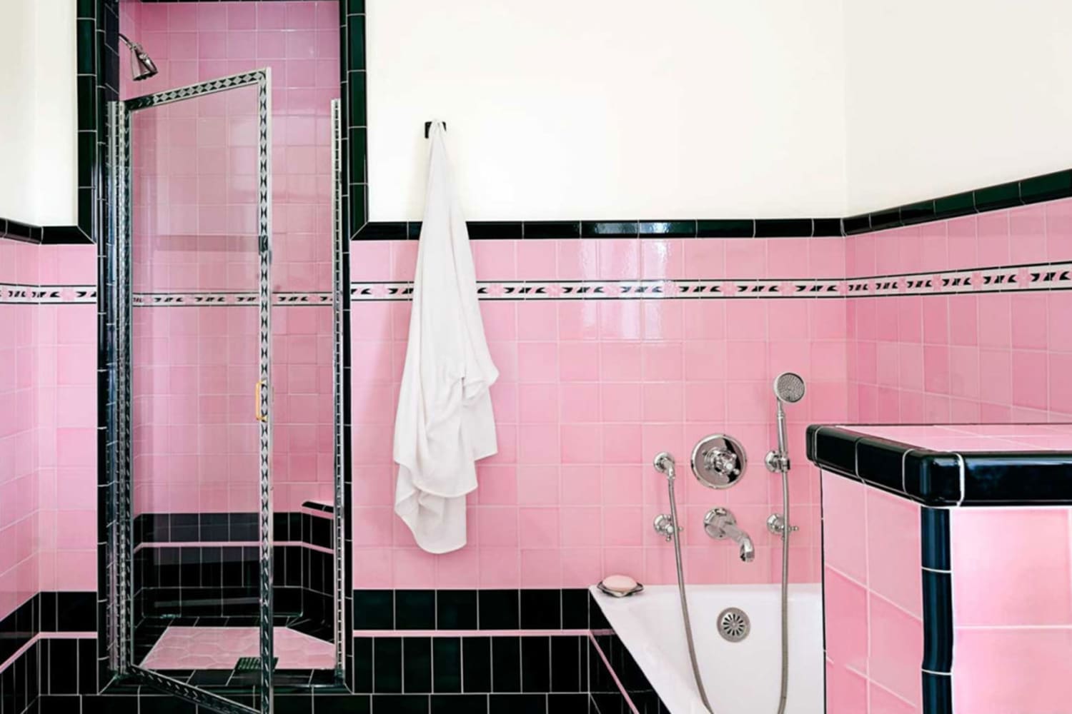 Painting 1950S Bathroom Cabinets Ideas : How To Update Your 1950s ...