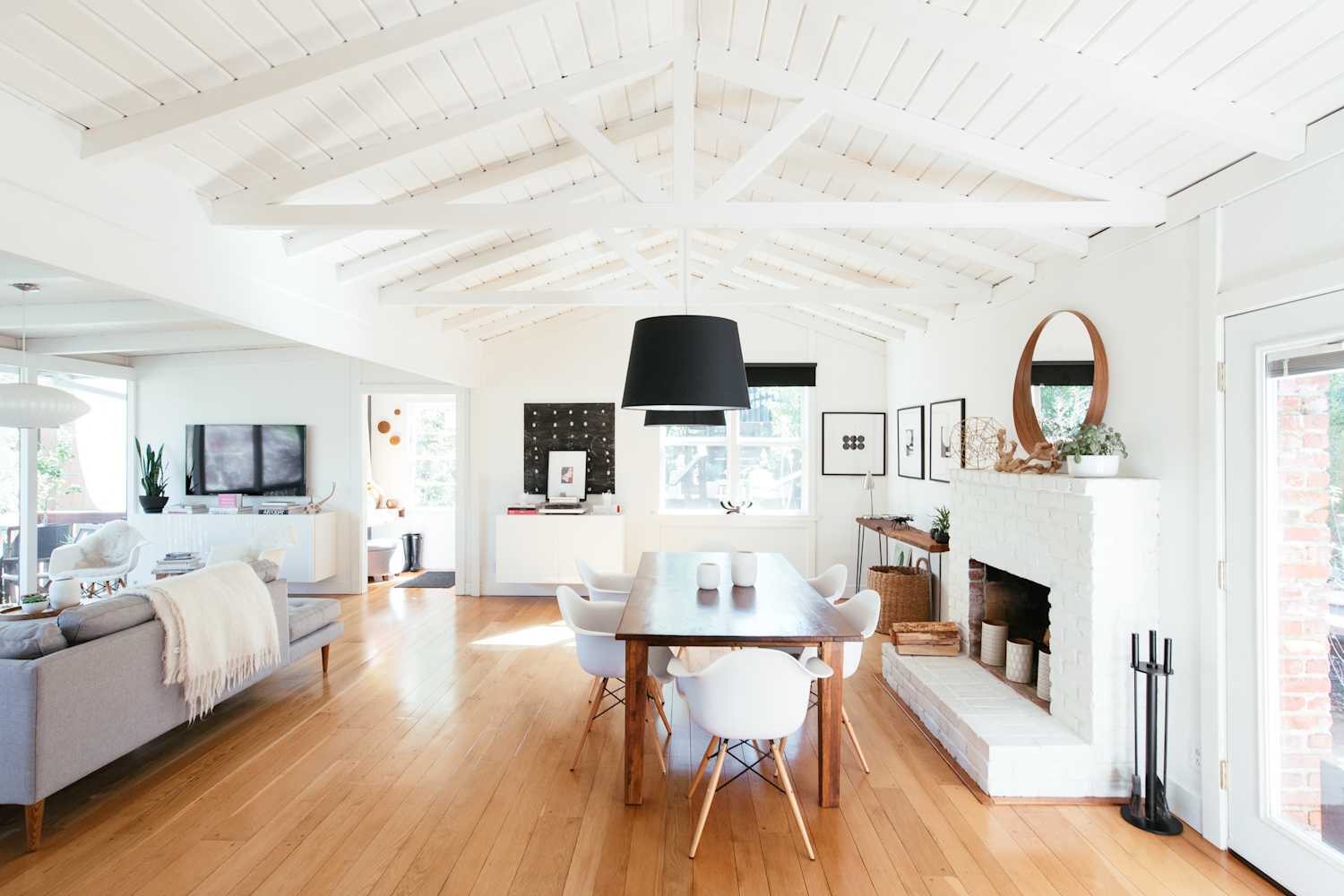 House Tour: A Simple, Scandinavian-Inspired California Home | Apartment ... - Scandinavian-Inspired Apartment Organization Products