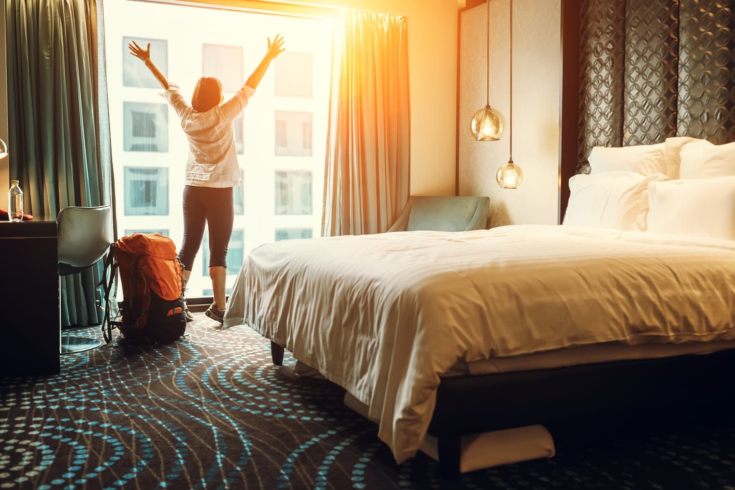 These New Travel Apps Let You Book Luxe Hotels By the Hour (Even Minute