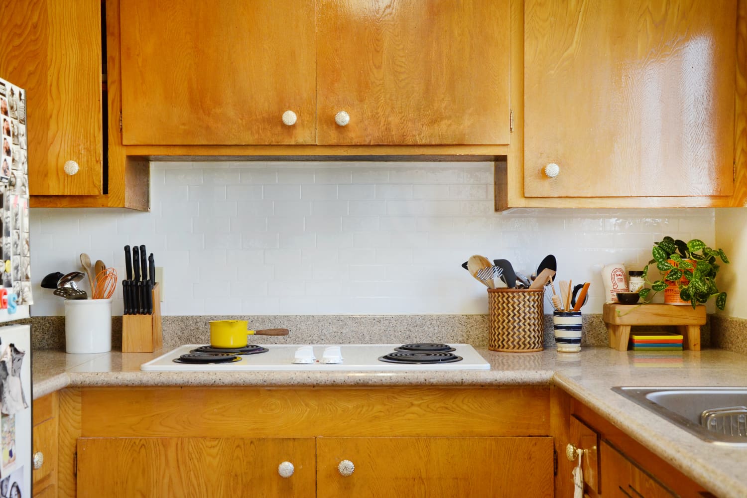 A Renter Friendly Backsplash Option Smart Tiles Review Apartment Therapy