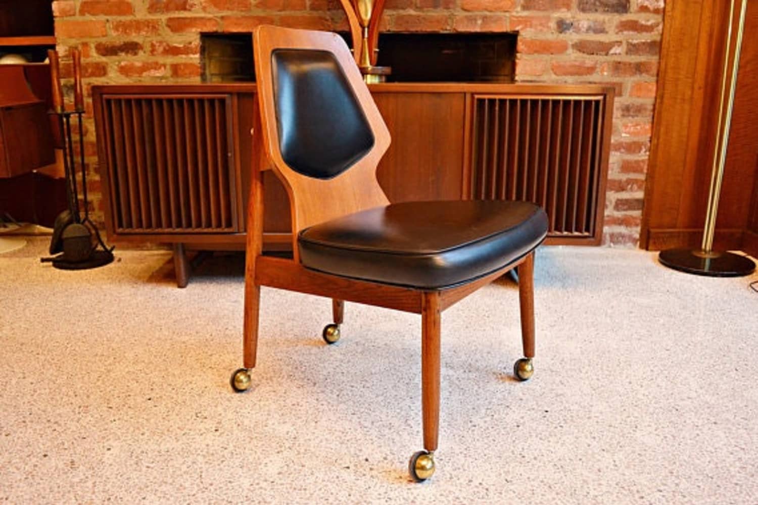 Daily Marketplace Deals Stylish Desk Chairs, Vintage & New Apartment