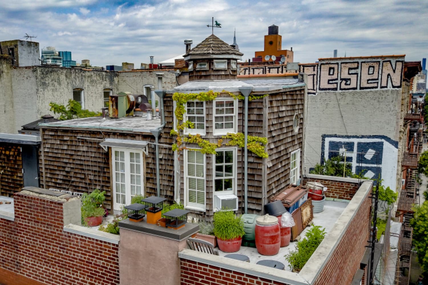 This Rare NYC Rooftop Cottage Is For Sale Apartment Therapy