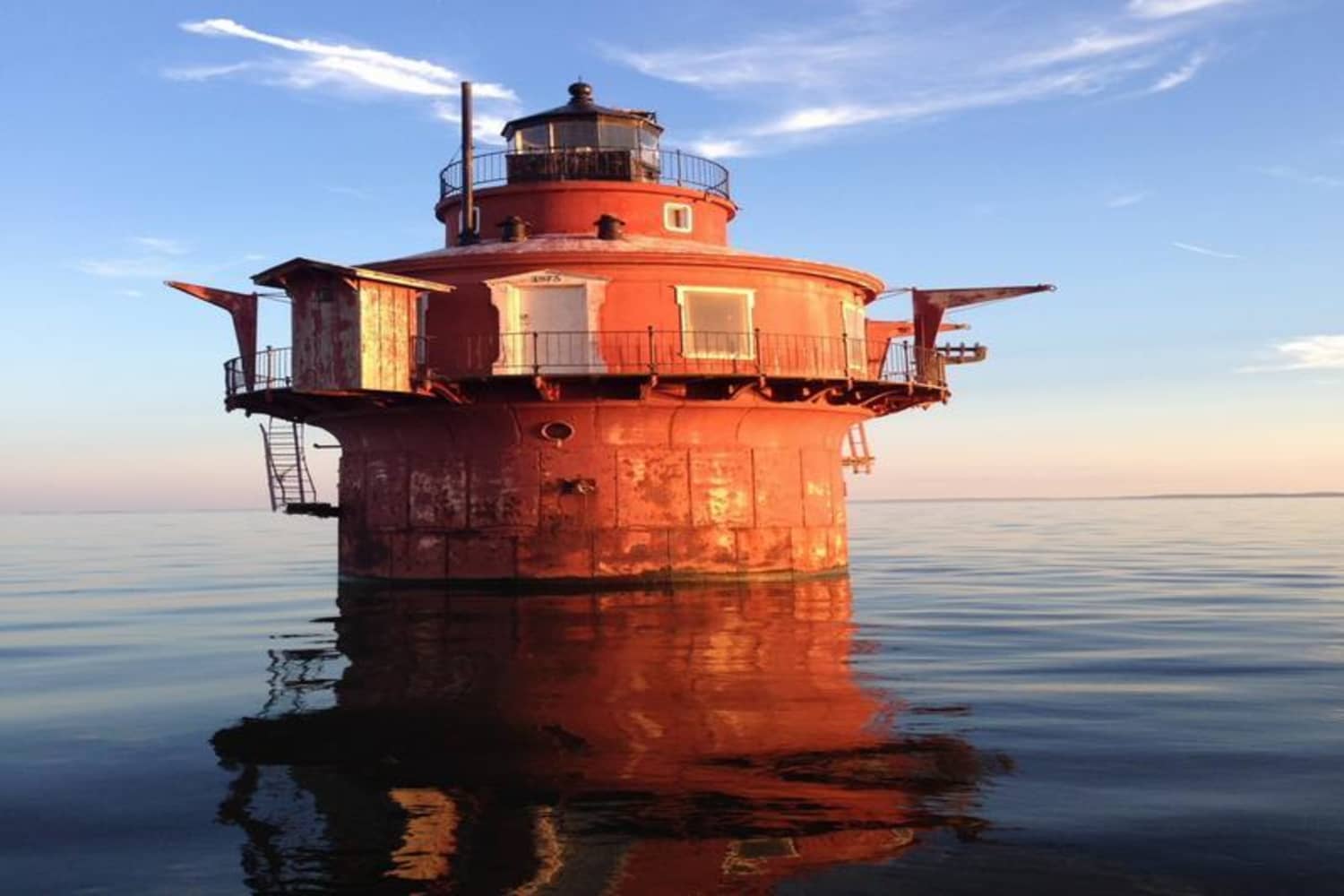 Own One of These Six Lighthouses for Sale From Just 10,000 Apartment