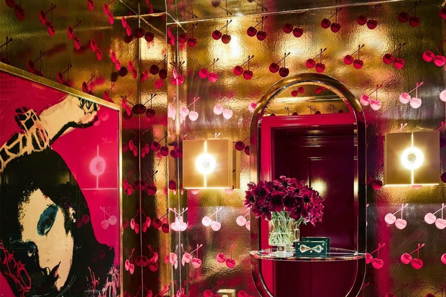 Guess Which Celebrity Has This Glam, Over-the-Top Bathroom | Apartment ...