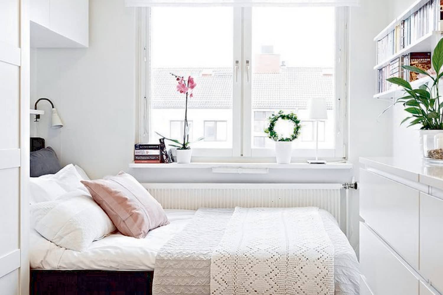 Ideas to Steal from Small Bedrooms Apartment Therapy