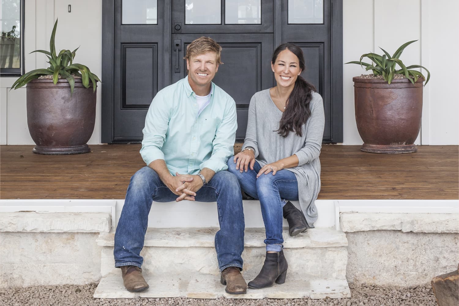 Here’s How Much It Costs To Be On Fixer Upper Apartment Therapy