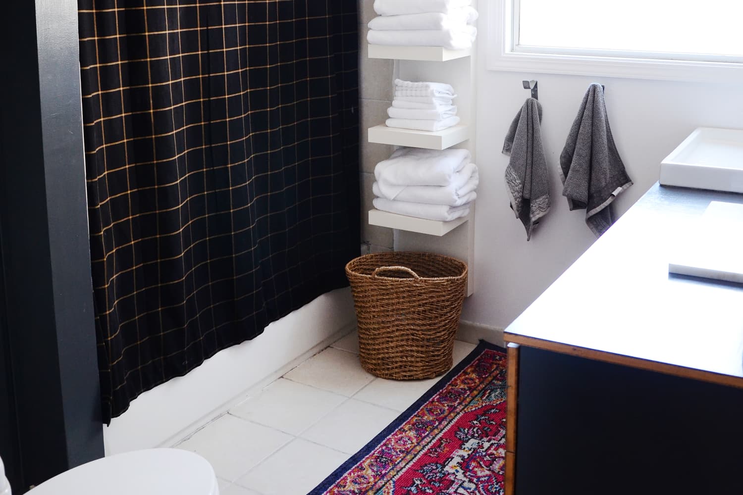 Why You Need to Separate Whites and Colors in Laundry Apartment Therapy