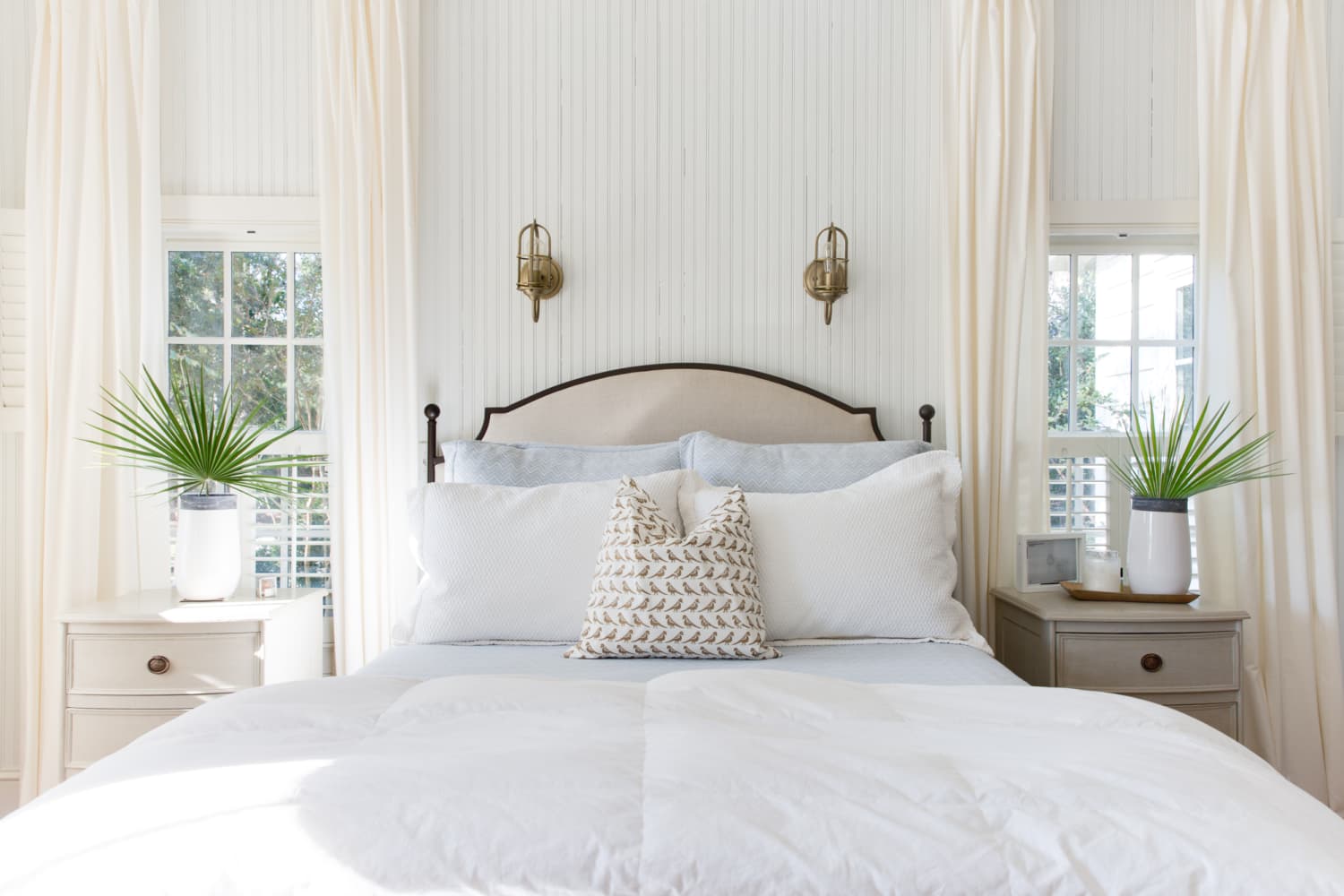 Best Comforter for Hot and Cold Sleepers Apartment Therapy