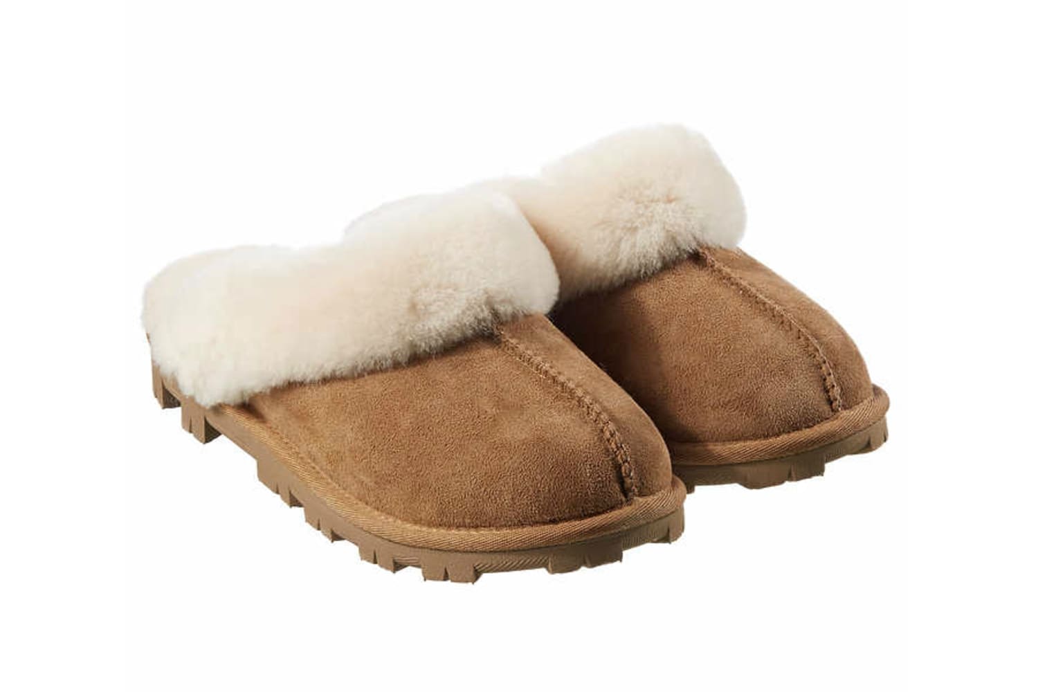Costco Shoppers Love These 20 Slippers That Are A UGG Dupe Apartment