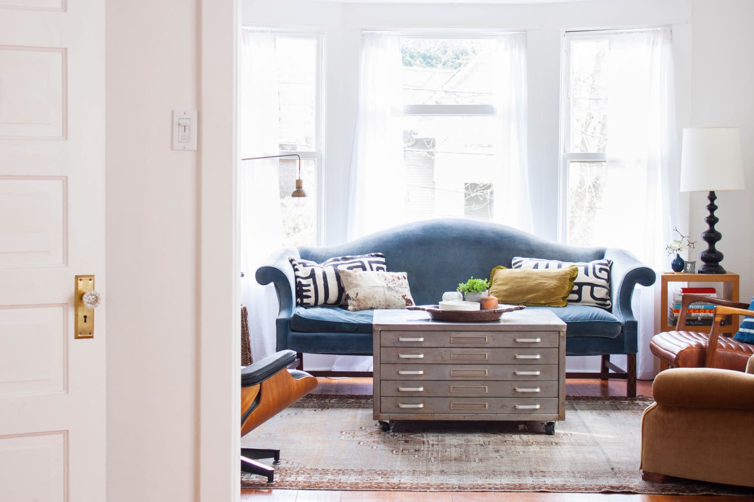 Everything to Know About Painting Walls White Apartment Therapy