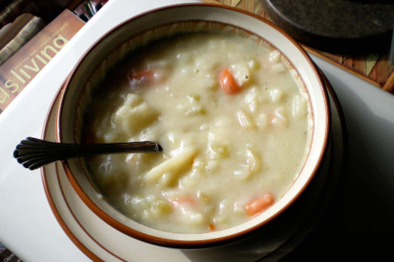 What’s the Difference? Flour, Cornstarch, Potato Starch, and Arrowroot