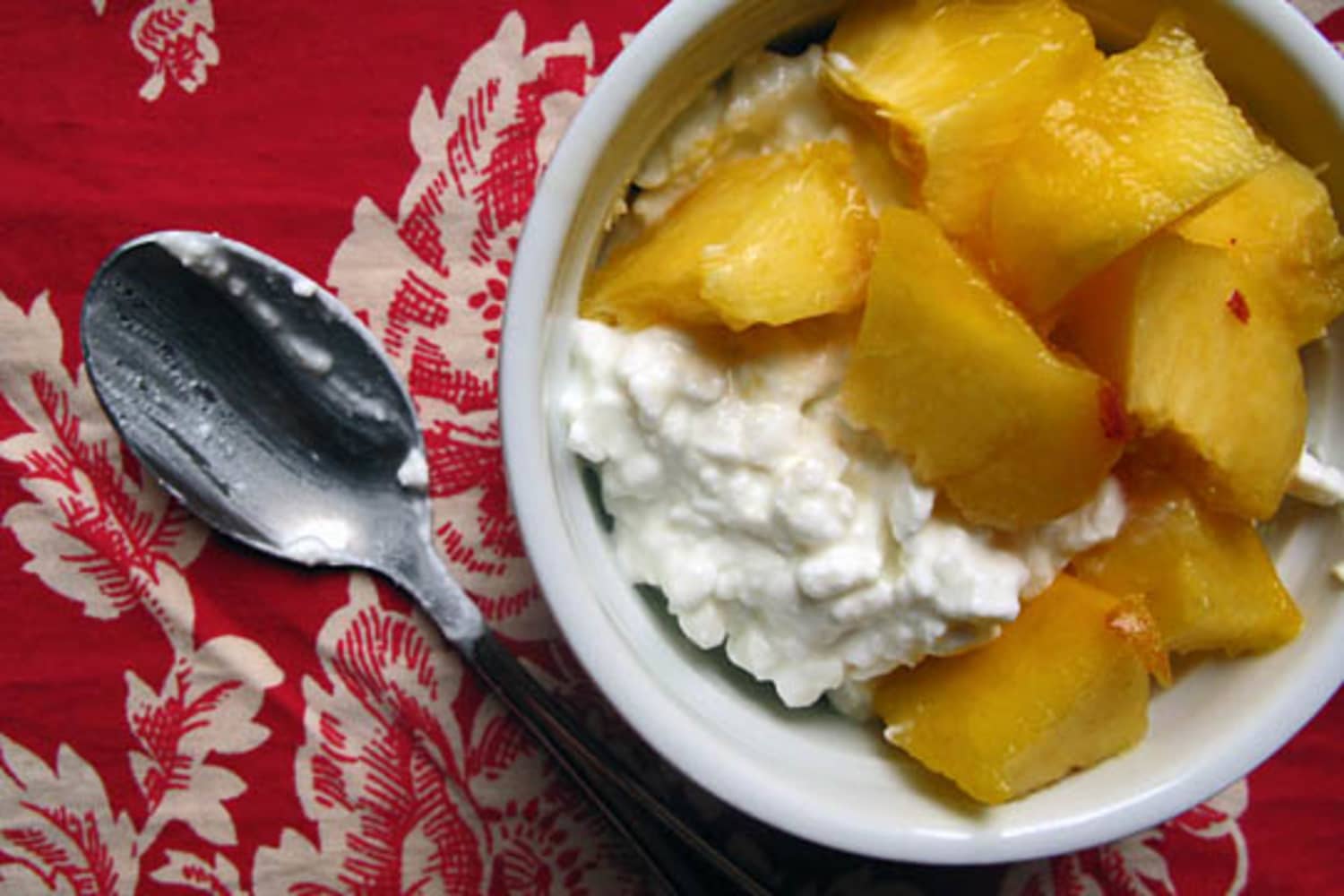 Classic Breakfast: Cottage Cheese with Peaches | The Kitchn