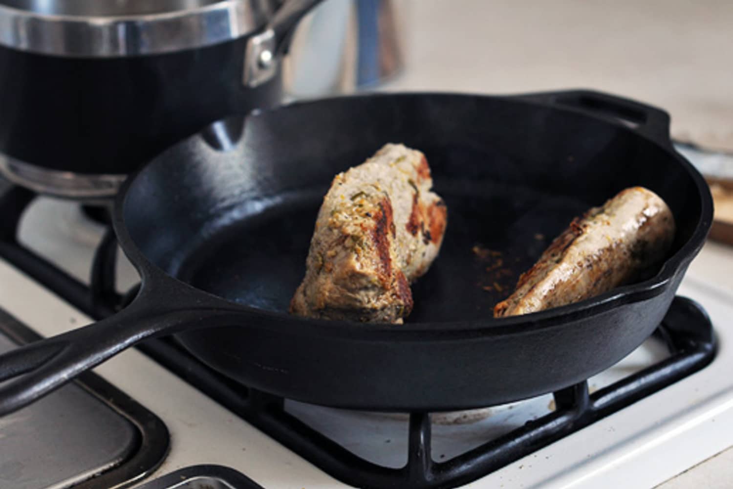 Tip Reheat Meat in a Cast Iron Skillet The Kitchn