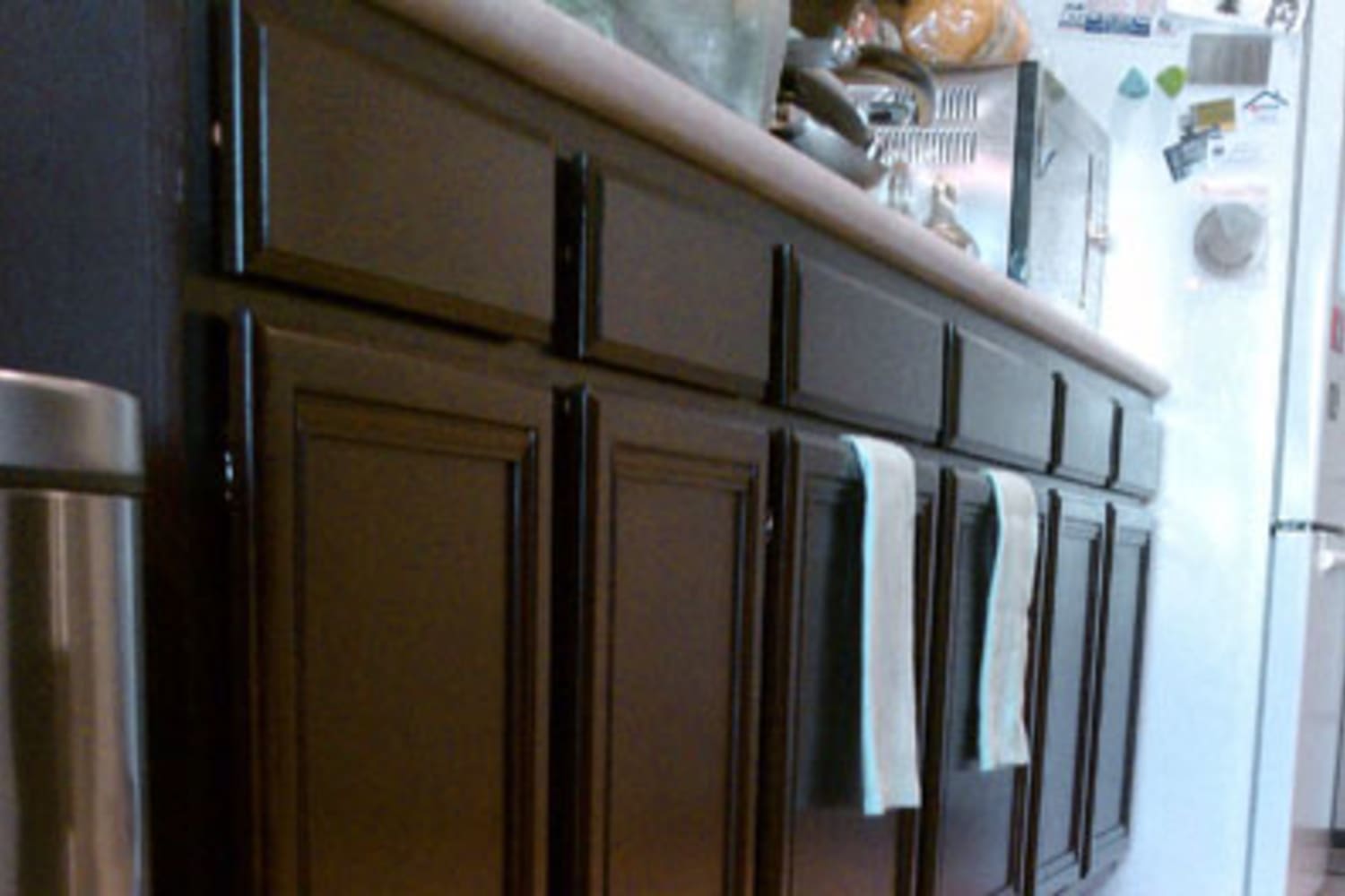 Should I Put Knobs and Pulls On My Cupboards & Drawers? Kitchn