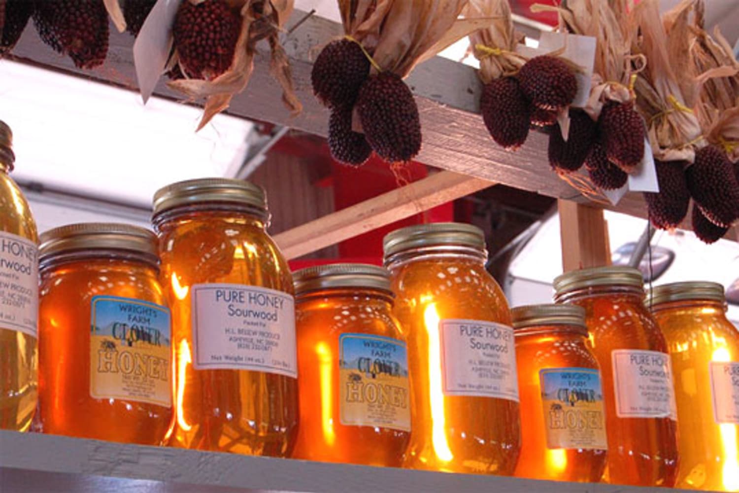 Fact Or Fiction Eating Local Honey Cures Allergies The Kitchn