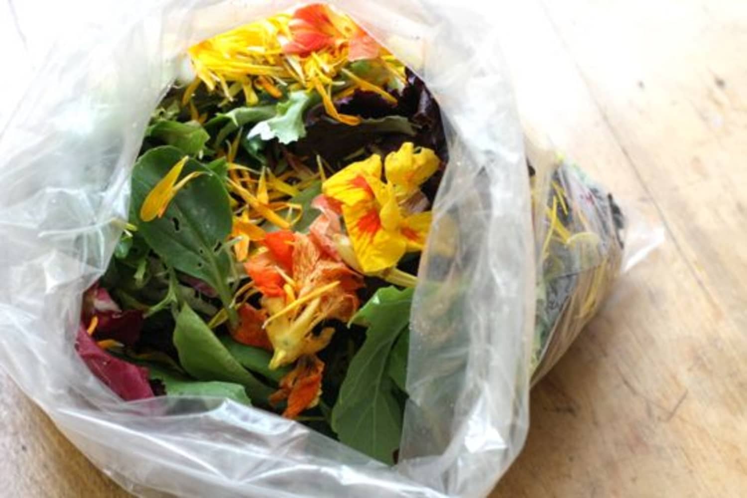 A Farmers’ Market Solution to the Bagged Lettuce Dilemma The Kitchn