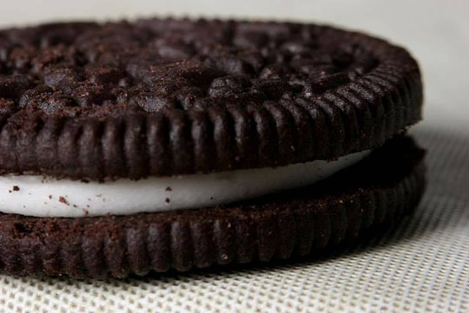 Oreo vore