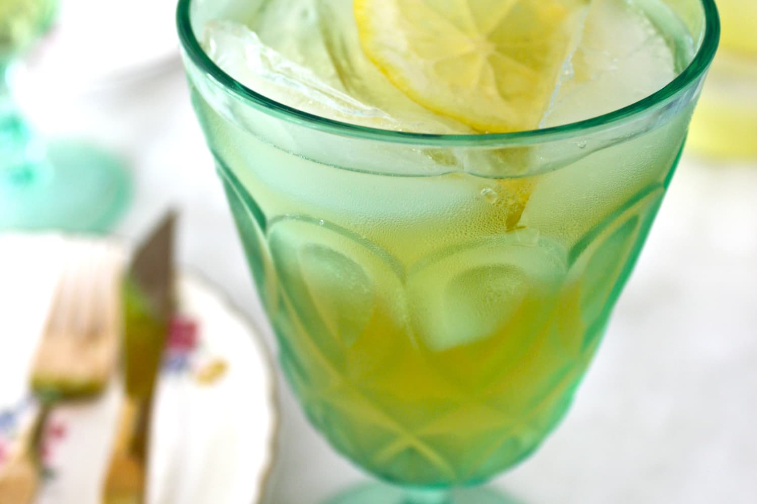 Perfect Summer Cocktail Recipe Honey Bourbon Lemonade The Kitchn