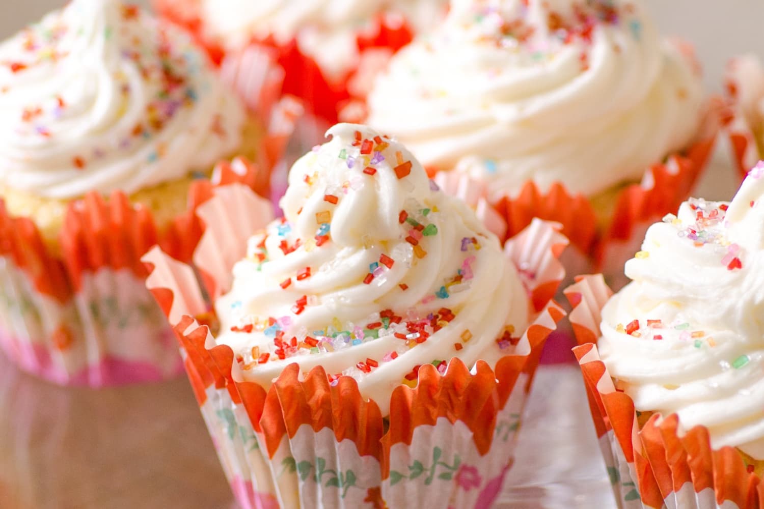Recipe Vanilla Cupcakes with Very Basic Lemon Buttercream Frosting