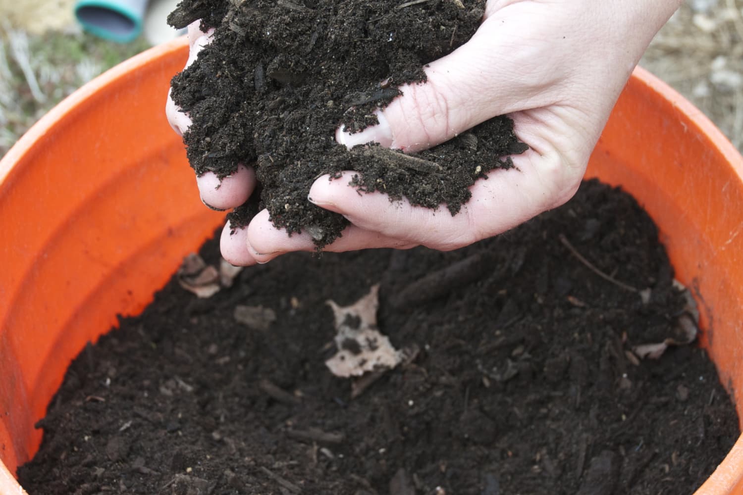 A Guide to Setting up a Simple Backyard Compost System The Kitchn