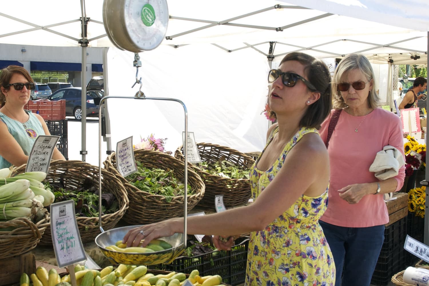 6 Ways to Maximize Your Trip to the Farmers Market | The Kitchn