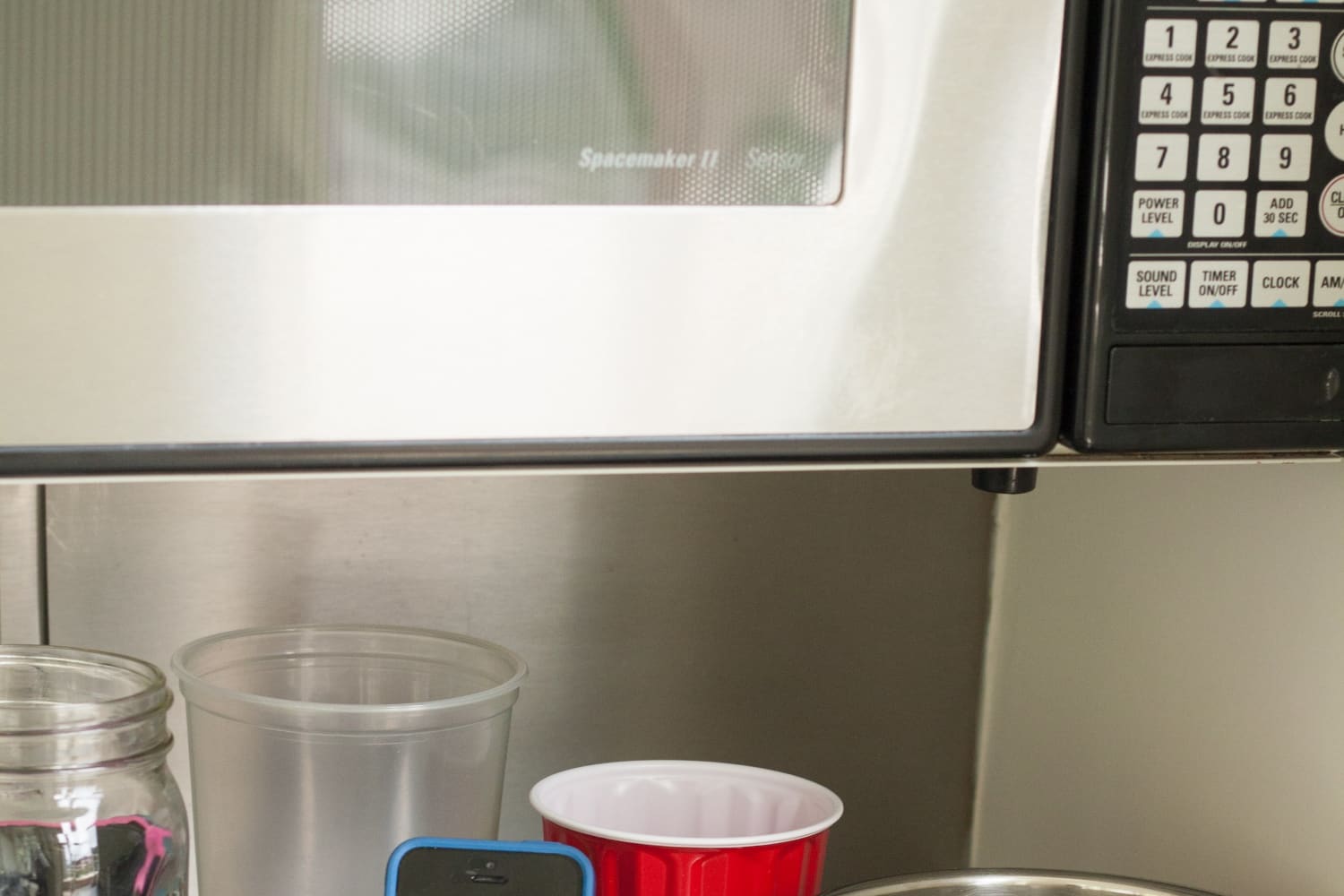 5 Cheap Ways to Make iPhone Speakers for the Kitchen The Kitchn
