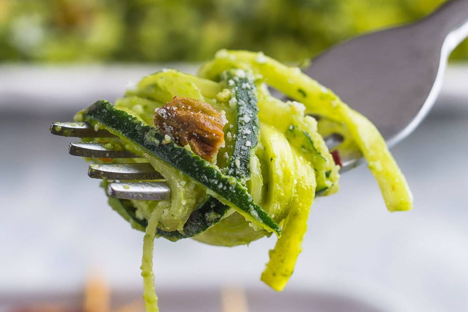Recipe Zucchini Noodle Salad with ParsleyPistachio Pesto The Kitchn