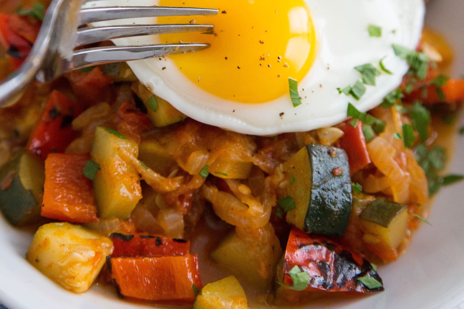 Recipe Eggs with Summer Tomatoes, Zucchini, and Bell Peppers The Kitchn