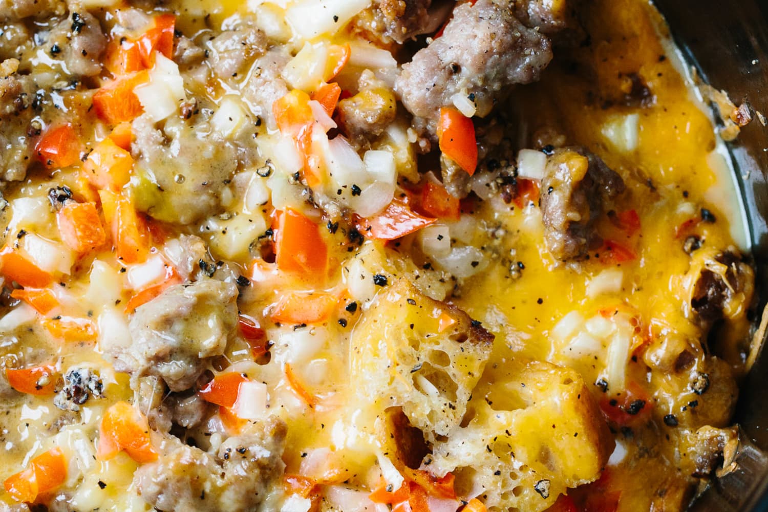 How To Make a Sausage and Egg Breakfast Casserole in the Slow Cooker