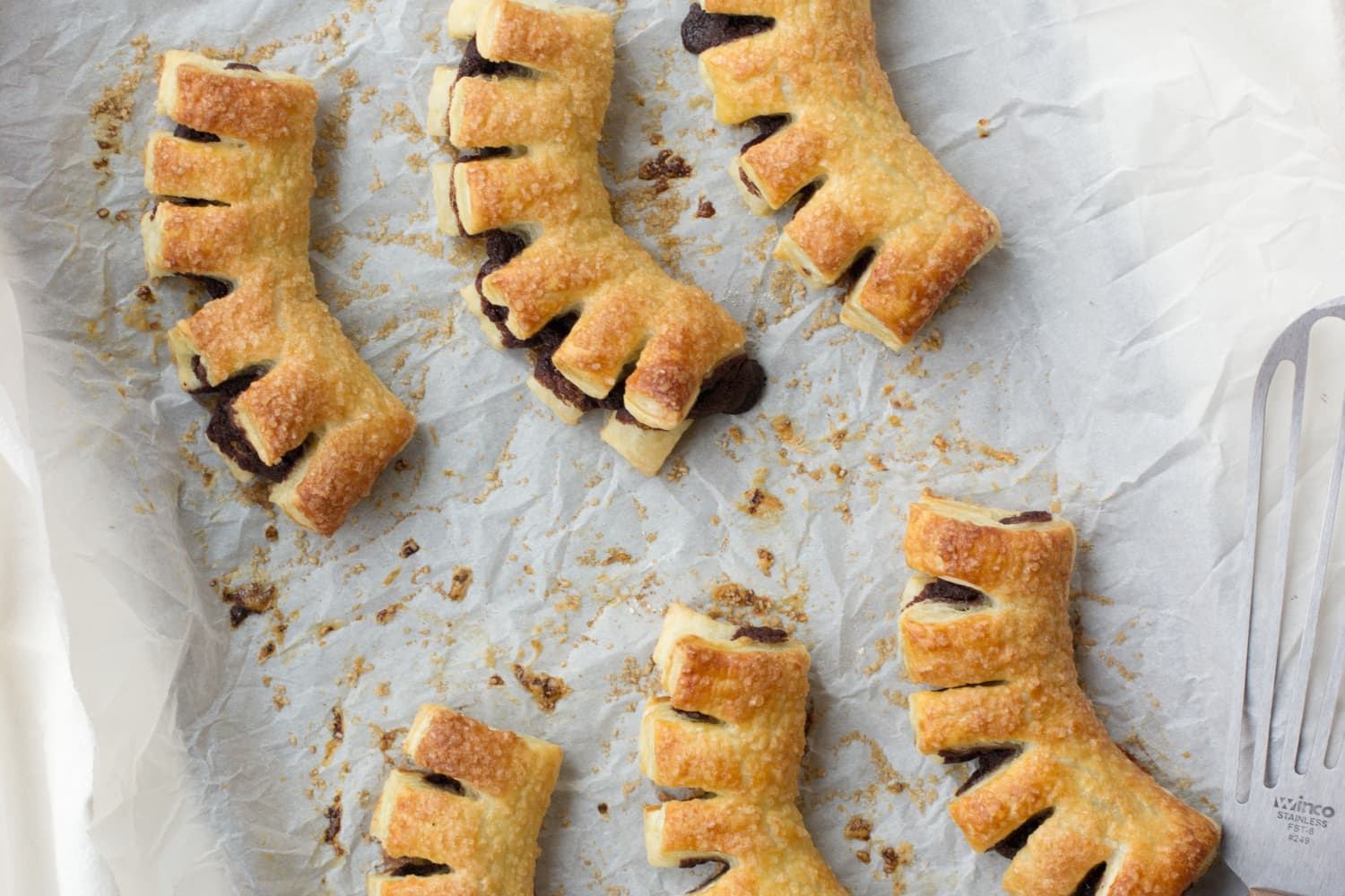 recipe-mini-puff-pastry-bear-claws-with-chocolate-filling-the-kitchn