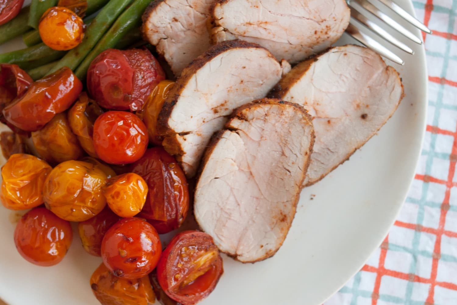 5 Ingredients to Cook Alongside Pork Tenderloin for a OnePan Dinner