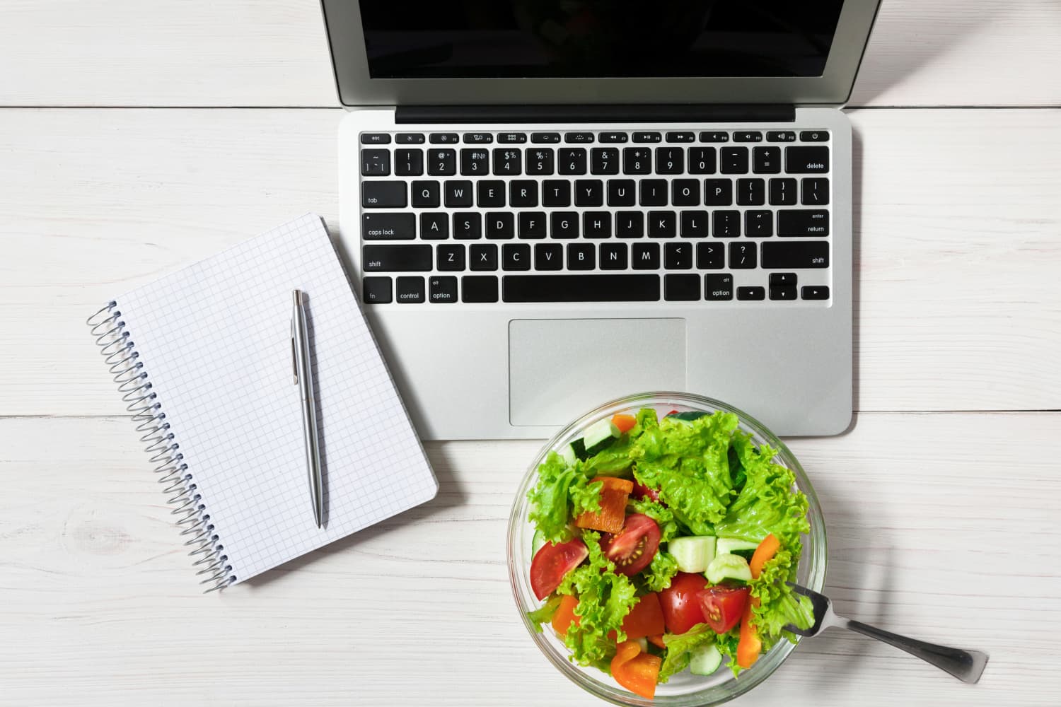 9 Ways to Make Eating at Your Desk More Fun The Kitchn