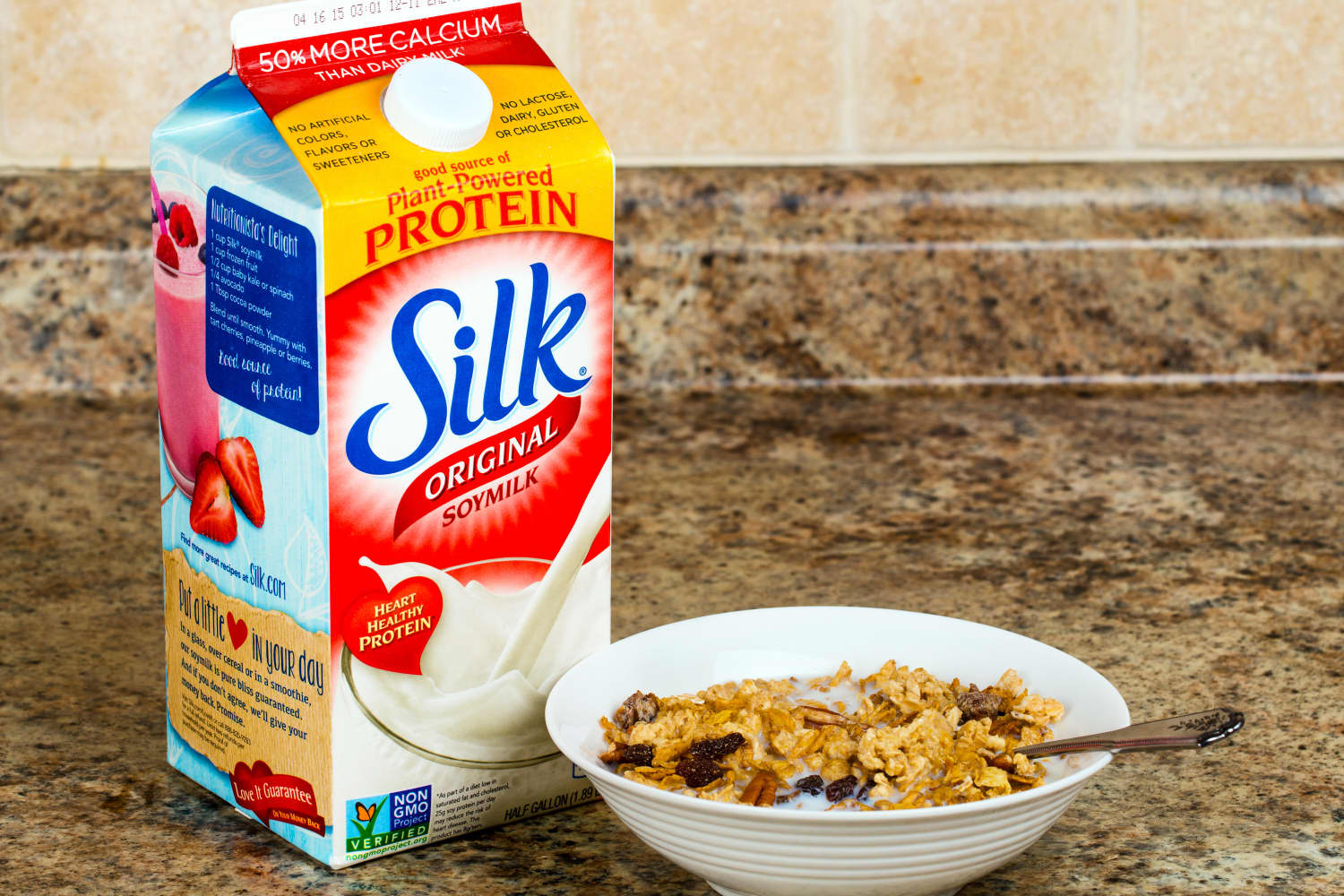 Soy Milk What to Know Phytoestrogens Protein Vegan The Kitchn