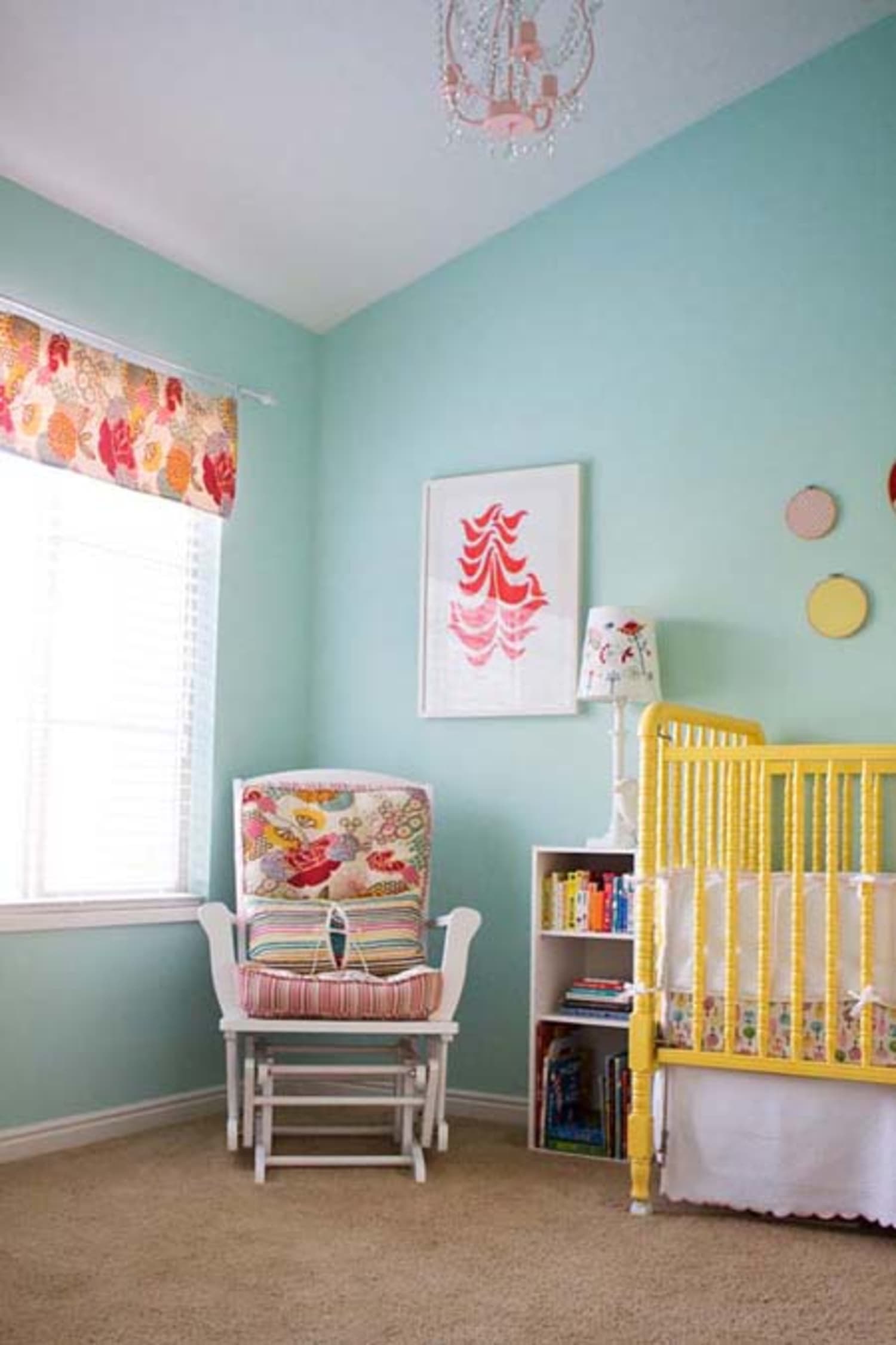 Nursery Tour Norah S Sweet And Sunny Nursery Apartment Therapy