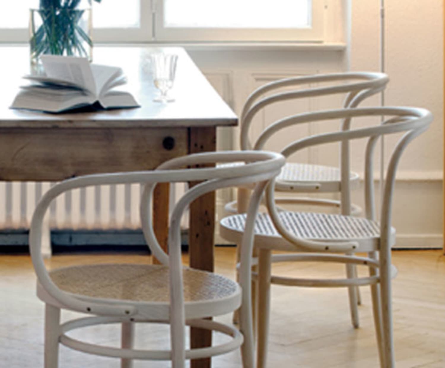 B9 Chair By August Thonet Apartment Therapy