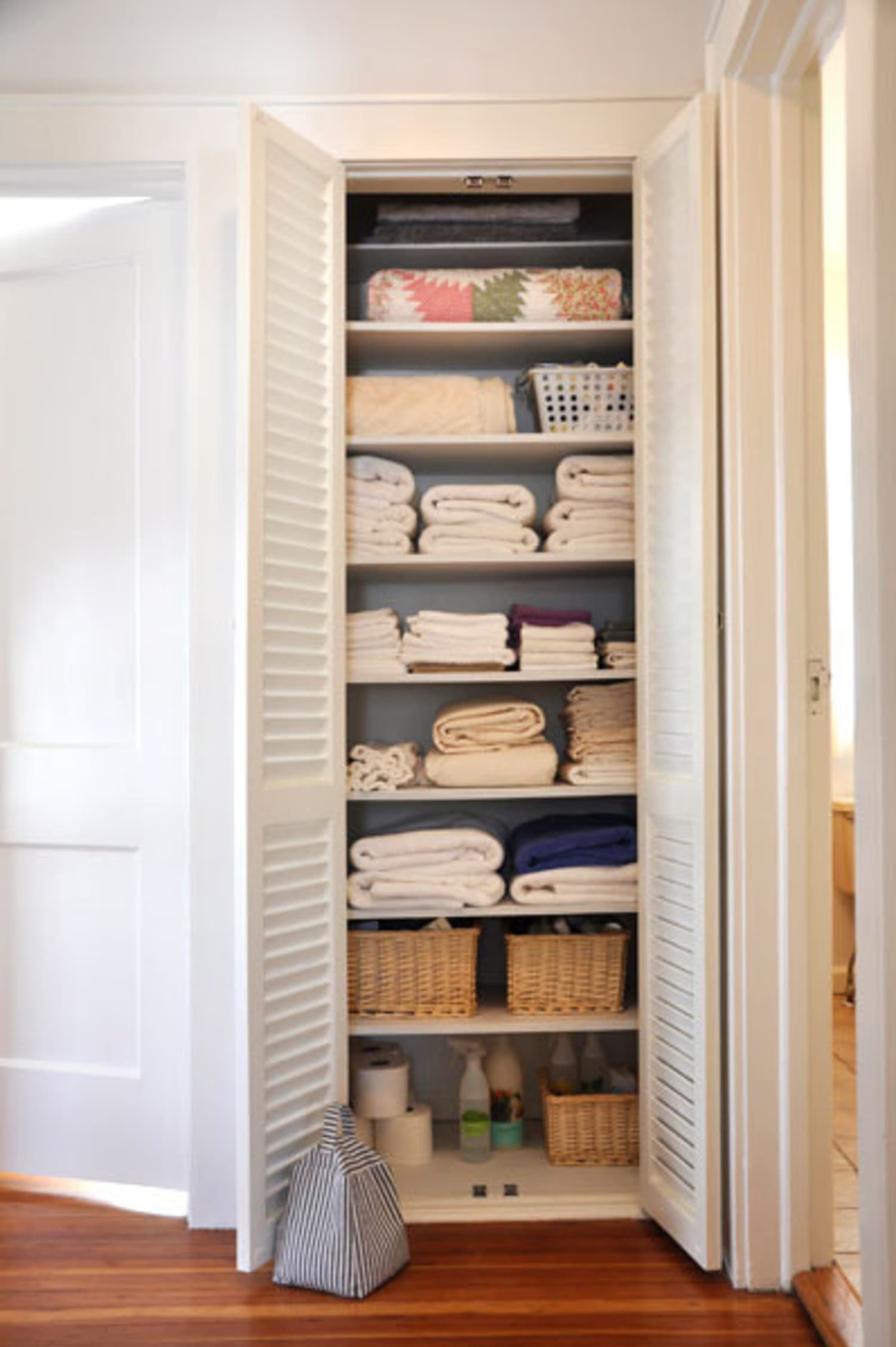 Beautifully Organized Linen Closets Apartment Therapy