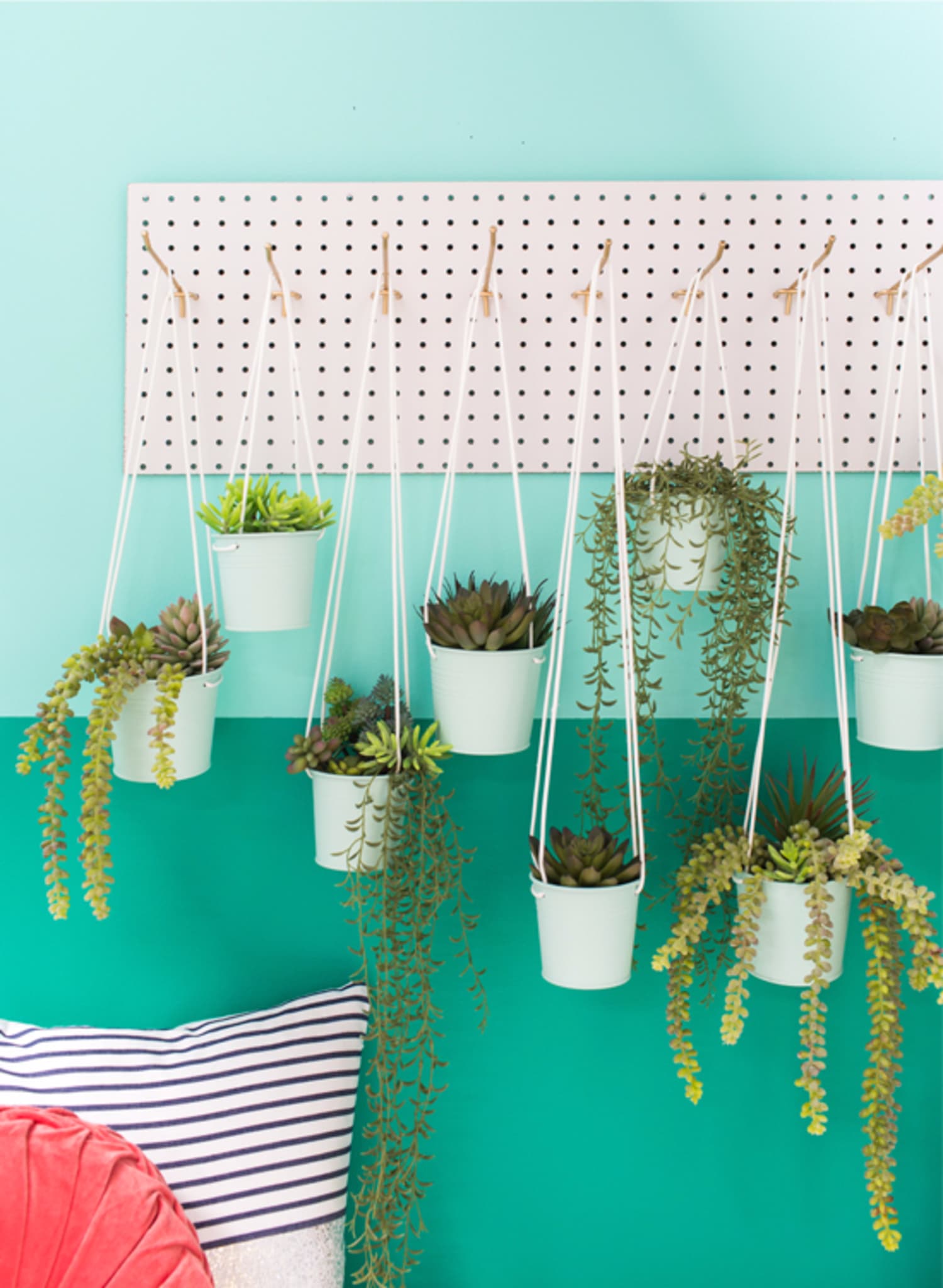 10 Easy DIY Hanging Planters To Keep Your Plants Happy